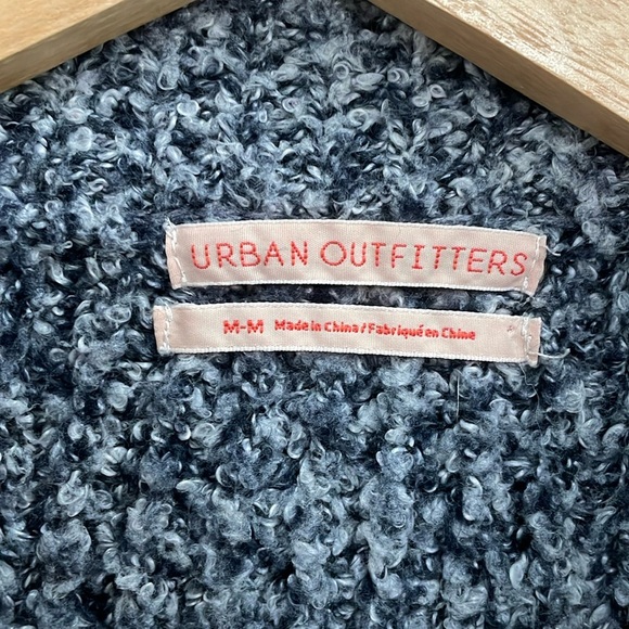💙URBAN OUTFITTERS oversized heathered blue chunky knit  quarter zip sweater.  M - Picture 6 of 6